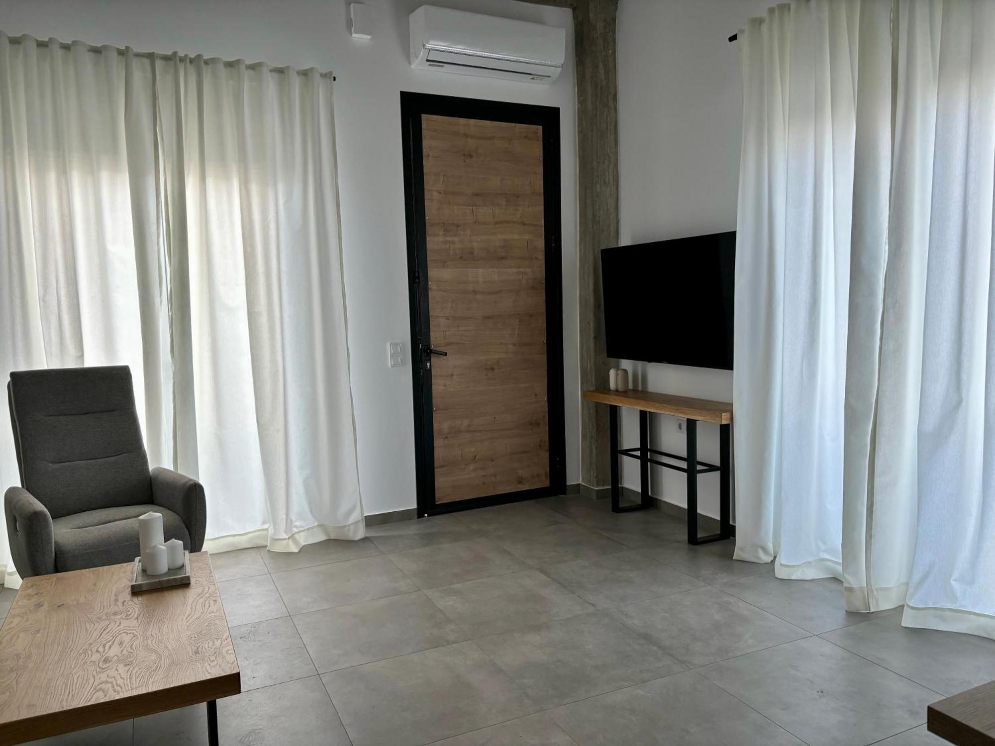 Industrial Loft Comfort Living Iraklio Eksteriør billede